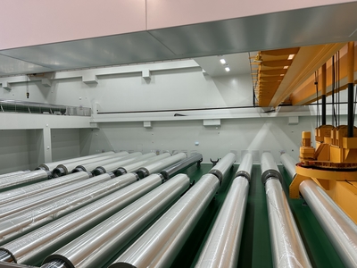 薄膜僅厚2微米，悄悄走進(jìn)千萬(wàn)家——電子專用材料的創(chuàng)新研發(fā)與高質(zhì)量發(fā)展之路